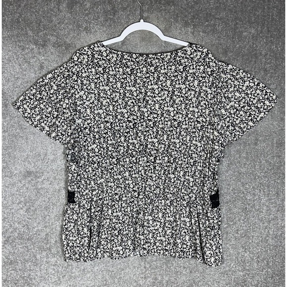 Lane Bryant Flutter Sleeve Lace Trim‎ Floral Top Womens Size 22 Black Viscose - Picture 3 of 7
